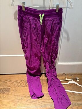 Ivivva by lululemon dance studio pant Size 14 for girls
